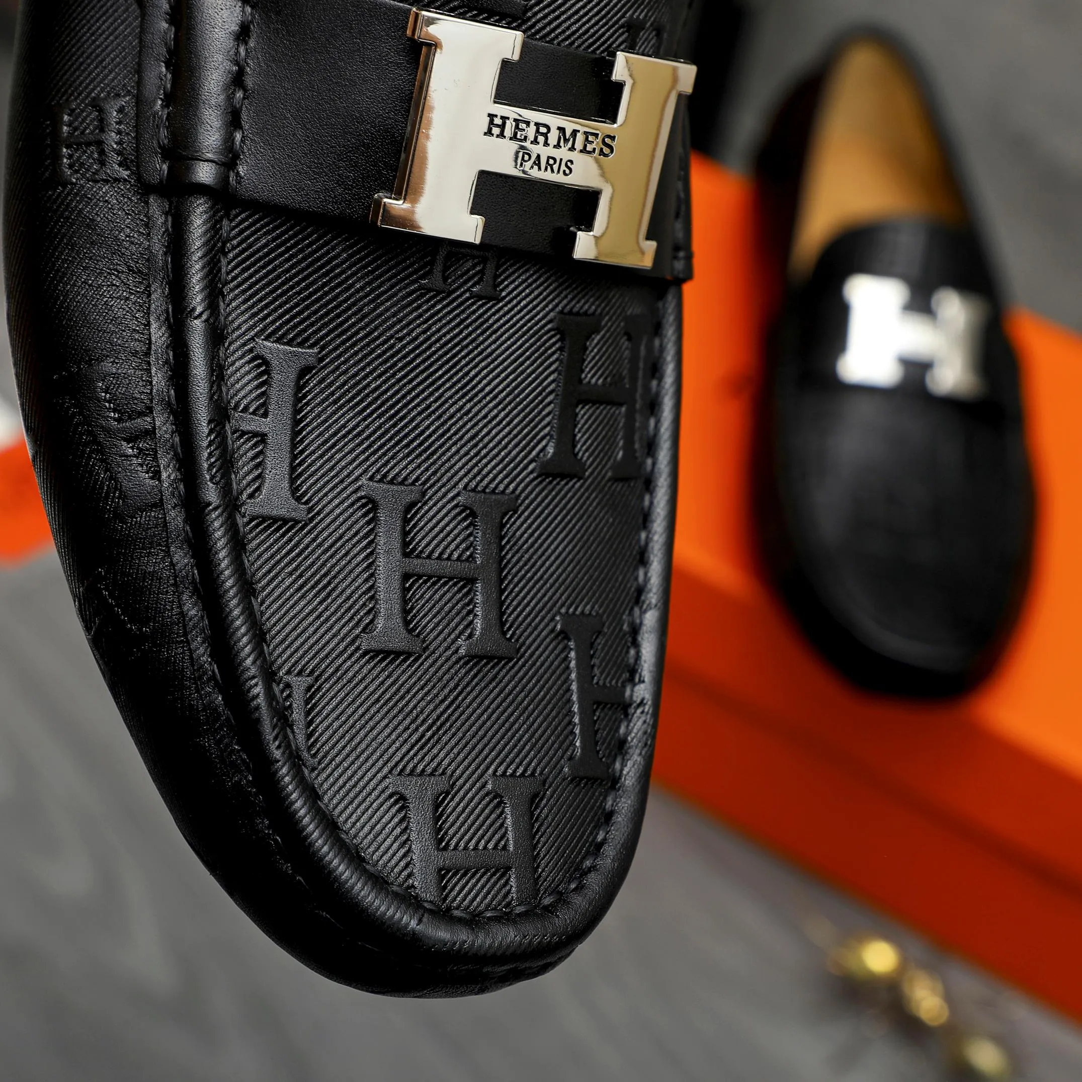 Men's shoes 💰p420 Product trademark: HERMES "Hermes" casual slip-on men's shoes Regular size: 38-44 Product materials: Selected embossed cowhide upper, sheepskin lining, original rubber outsole